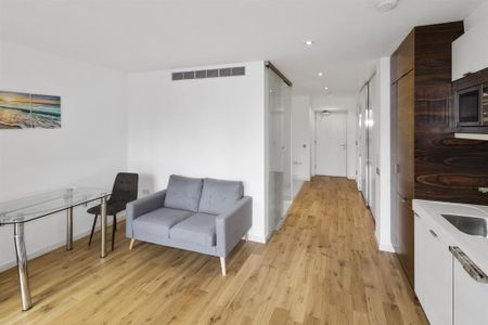 Studio to rent - Photo 3