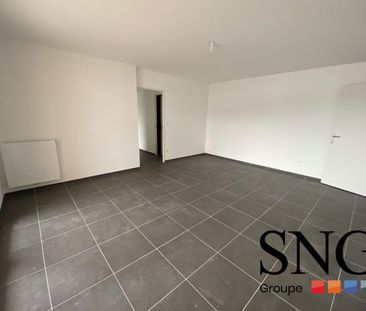 BEAU T4 AVEC LOGGIA ET DEUX PARKINGS - Photo 5