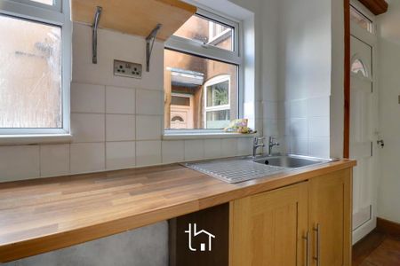 2 bedroom terraced house to rent - Photo 2