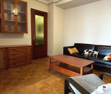 Alquiler de piso en Calle Vázquez de Mella, 69 - Photo 5