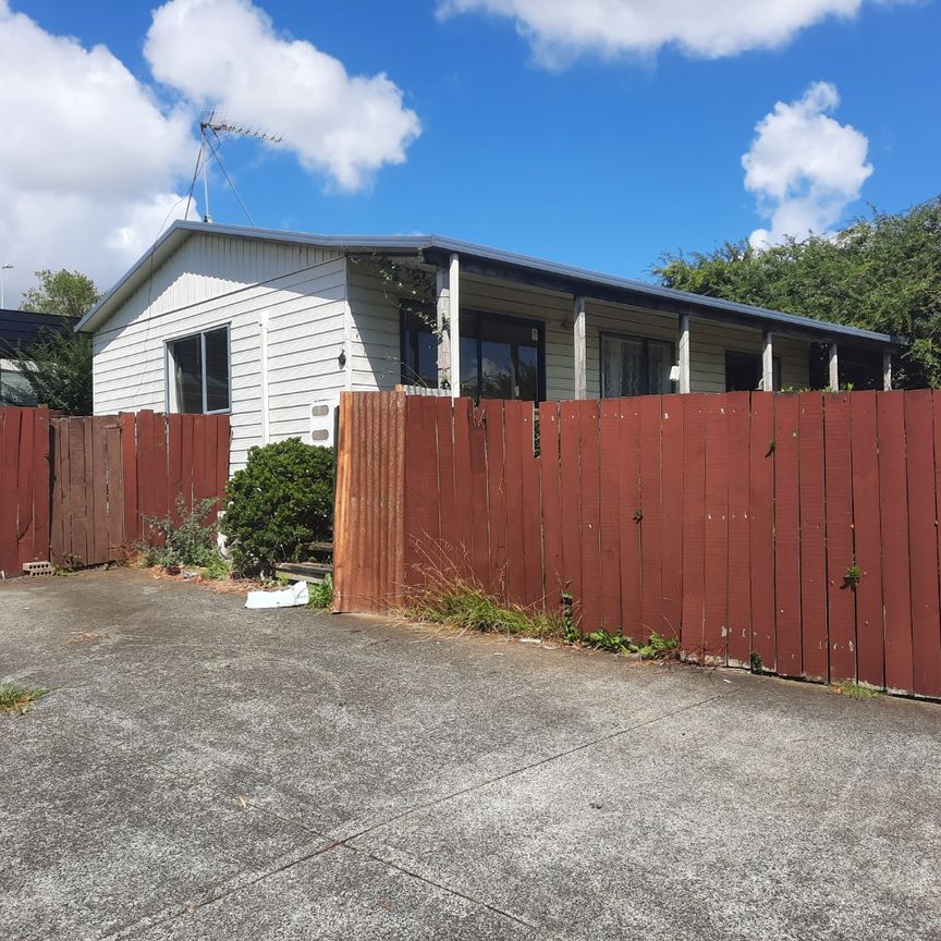 Three Bedroom Home - Photo 1