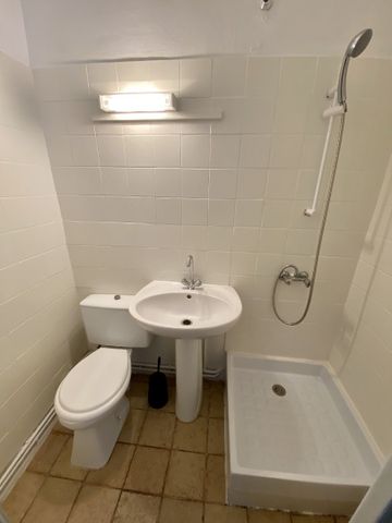 Location Appartement 1 pièce 31m² ROUBAIX 59100 - Photo 4