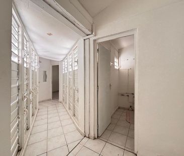 Location Maison 4 pièces 79m² LES ABYMES 97139 - Photo 4