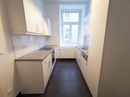 Unbefristete 3-Zimmer Altbau-Wohnung nahe Alois-Drasche-Park in 1040 Wien zu mieten - Photo 1