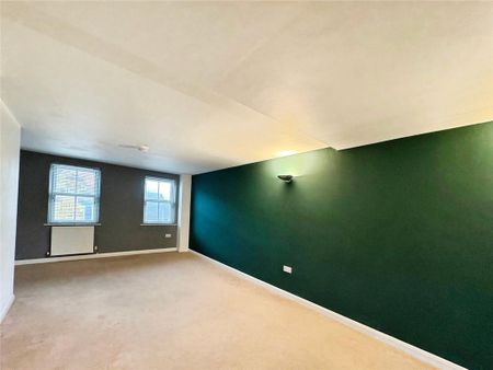 5 bedroom terraced house to rent - Photo 4