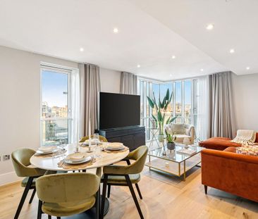 Knight Frank are delighted to offer this three bedroom furnished ap... - Photo 2