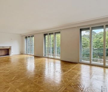 Appartement • Saint James-Delabordère - Photo 2