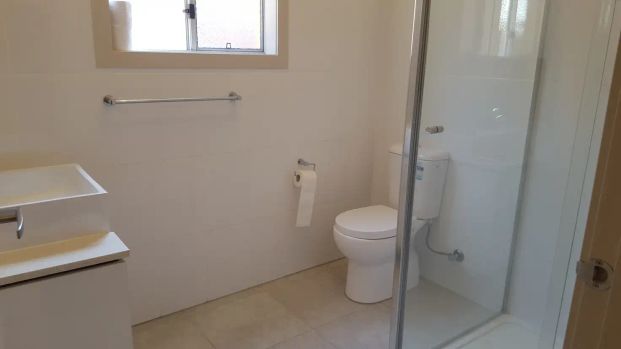 “4 BEDROOM FAMILY HOME!” - Photo 1
