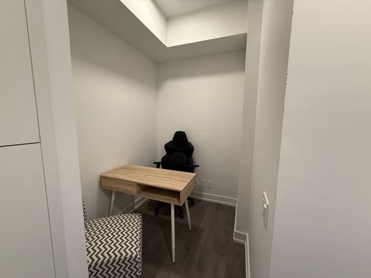 For Lease - 215 Veterans Drive Unit# 1105, Brampton, Ontario - Photo 1