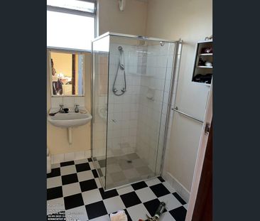 Two Bedroom Apartment - Secure Complex - Photo 3