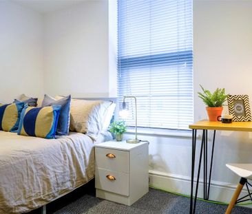 1 bedroom in a house share to rent - Photo 4