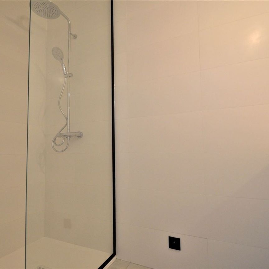 Uitzonderlijk nieuwbouw duplex appartement in hartje centrum Dendermonde - Photo 1