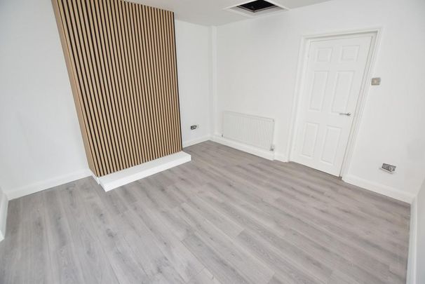 2 bedroom detached bungalow to rent - Photo 1