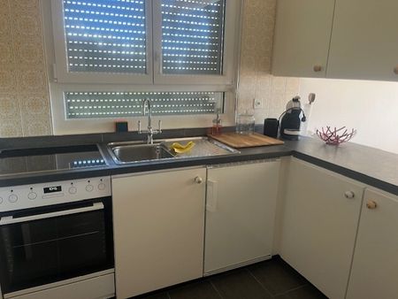 Cosy 2.5 pièces meublé au centre du village. Location saison estivale - Photo 5