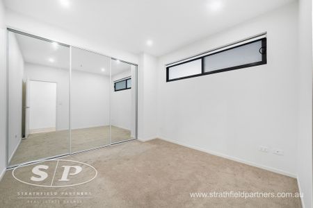 Luxury 1 Bedroom Apartment - ACCESS VIA SMALLWOOD AVE! - Photo 4