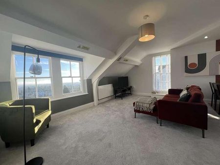 The Penthouse Apartment, Worcester Road, Malvern, Worcestershire, WR14 - Photo 5