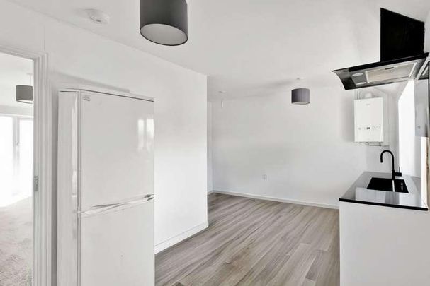 Bridge Road, Cirencester, Gloucestershire, GL7 - Photo 1