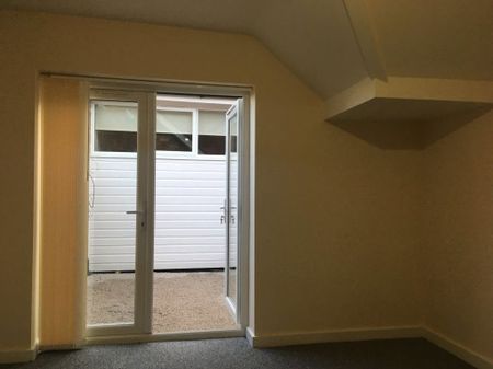 London Road, Headington, Oxford - Photo 2