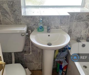 3 bedroom detached house to rent - Photo 5