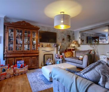 3 bedroom detached house to rent - Photo 1