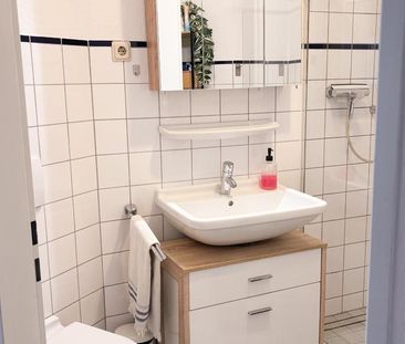 Helle 50 m² Dachgeschosswohnung in Neuss zur Untermiete - Photo 1