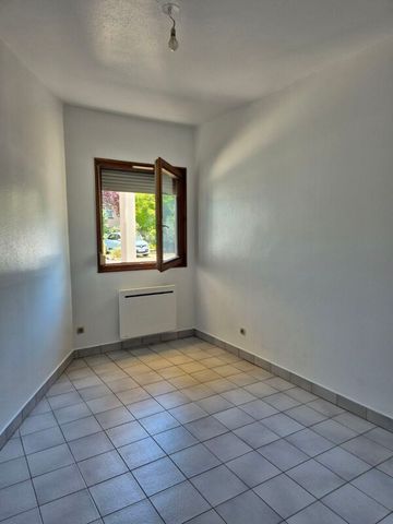Location Appartement 4 pièces 72m² NANCY 54000 - Photo 2