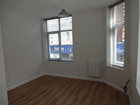 1 Bed Flat - Photo 4