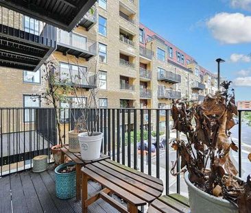Austwick Court, Woolwich, SE18 - Photo 4