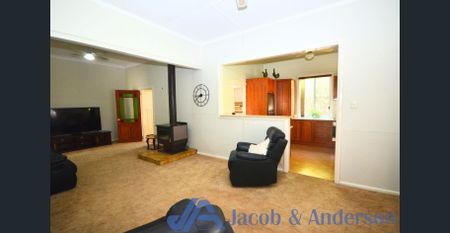 Bedroom for Lease in Fully Furnished Home with Office - Photo 2