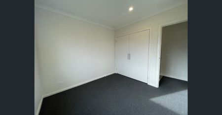 FOR LEASE - Photo 5