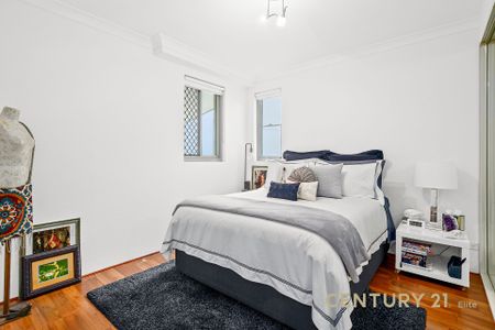 Immaculate One Bedroom - Photo 4