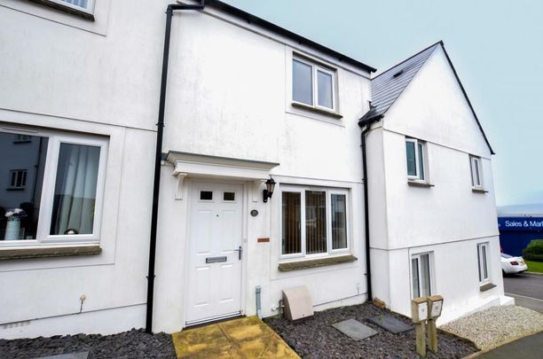 2 bedroom terraced house to rent - Photo 1