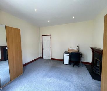 1 bedroom ground floor flat to rent - Photo 4