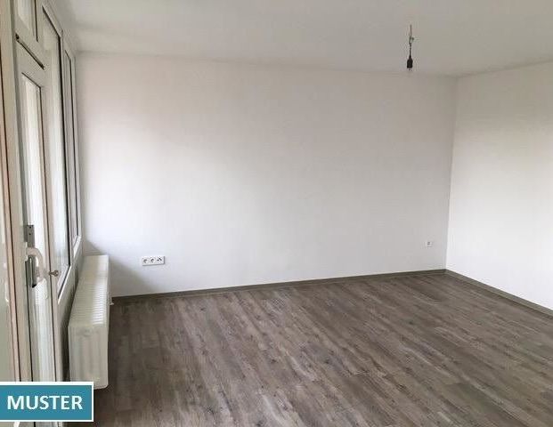 Wer will mich!? Ansprechende 2-Zimmer-Dachgeschosswohnung - Photo 1