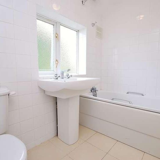 Bushy Hill Drive, Guildford, Surrey, GU1 - Photo 1