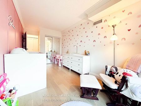 8 Silverbell Grove #206 - Photo 5