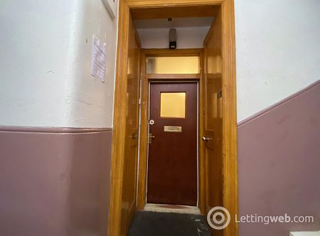 2 Bedroom Ground Flat to Rent - Photo 4