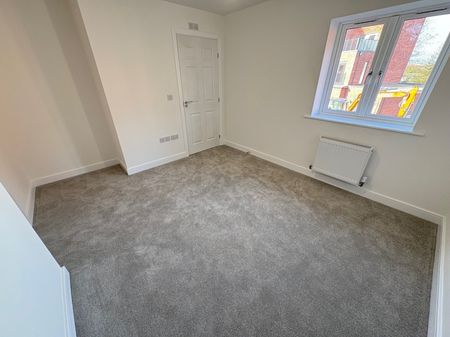 Wade Close - Photo 3