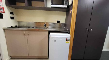 Stylish Studio Apartment for Rent – 315/12 Martin Square, Wellington - Photo 5