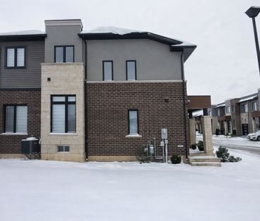For Lease - 3 Southam Lane, Hamilton, Ontario - Photo 4