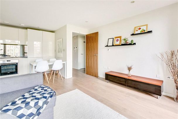 1 bedroom flat in Barnsbury - Photo 1