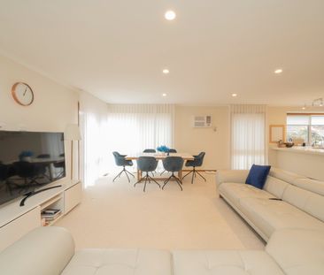 Northside Berwick Family Home - Photo 2