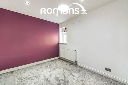 4 bedroom detached house to rent - Photo 3