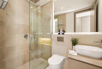 Luxury Villa for rent in El Paraíso, Andalusia