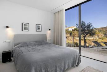 Luxury Villa for rent in Benahavís, Spain