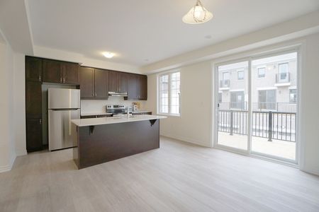 For Lease - 3328 Thunderbird Promenade, Pickering, Ontario - Photo 5