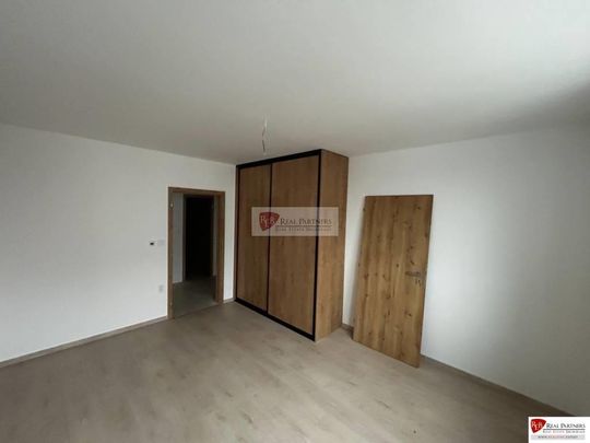 REB.SK Prenájom 3-izbový byt len 15 minút od BA - Fotografia 1