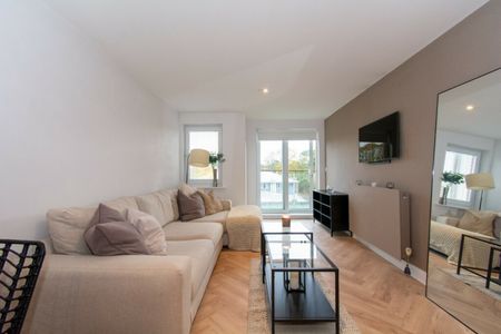 Furnished 2 Bed Flat Owls Road Boscombe - Photo 2