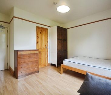 1 bedroom Flat To Let - Photo 1