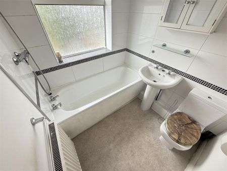 Ashlea Road, Pensby, Wirral - Photo 3